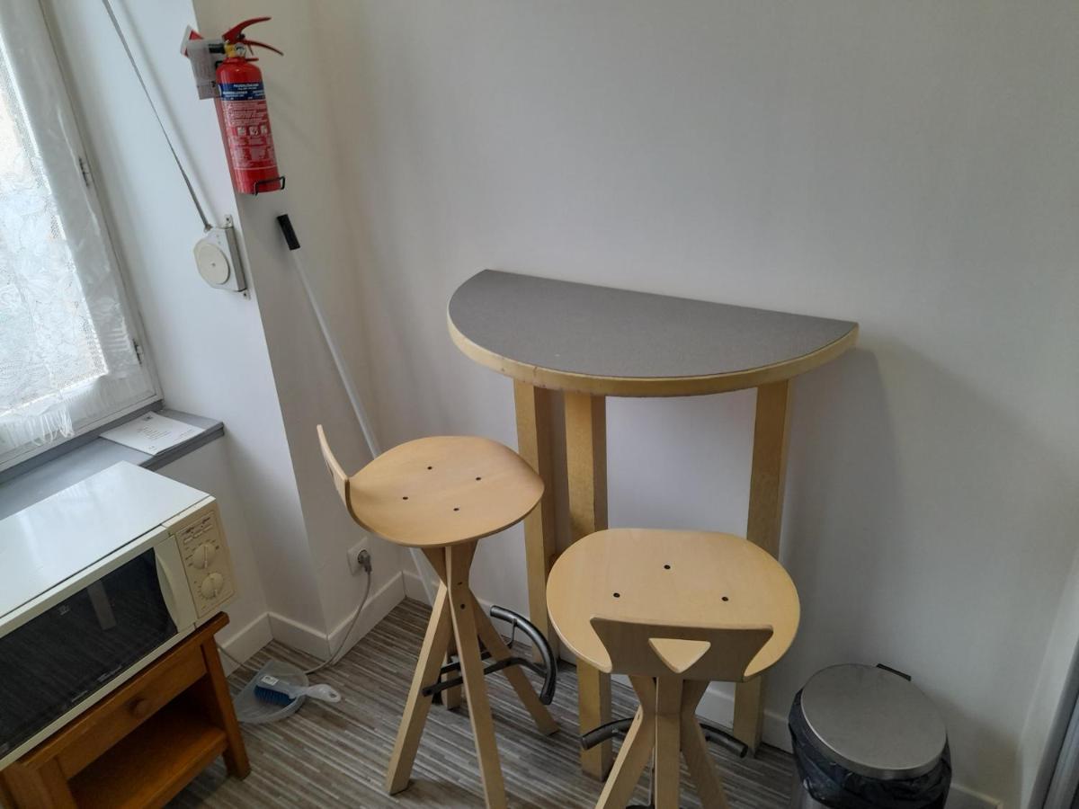 17, Face A La Gare Apartman Lannion Kültér fotó