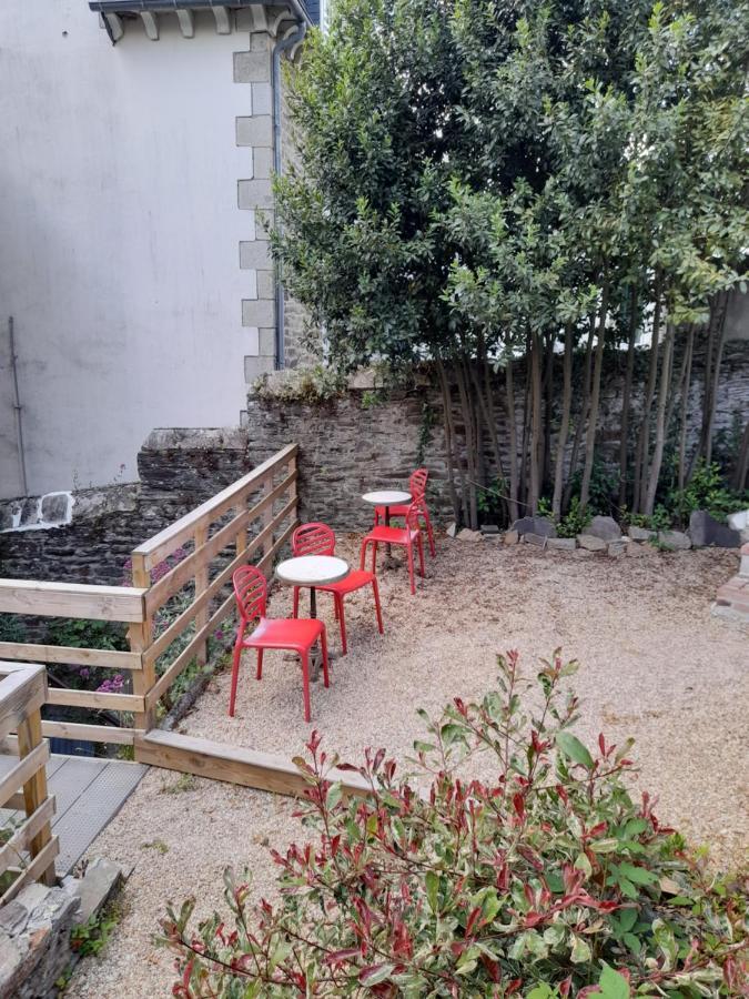 17, Face A La Gare Apartman Lannion Kültér fotó