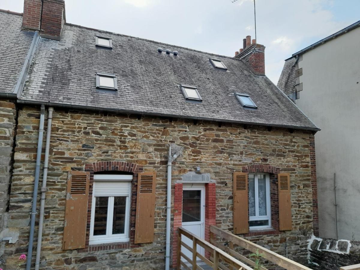 17, Face A La Gare Apartman Lannion Kültér fotó