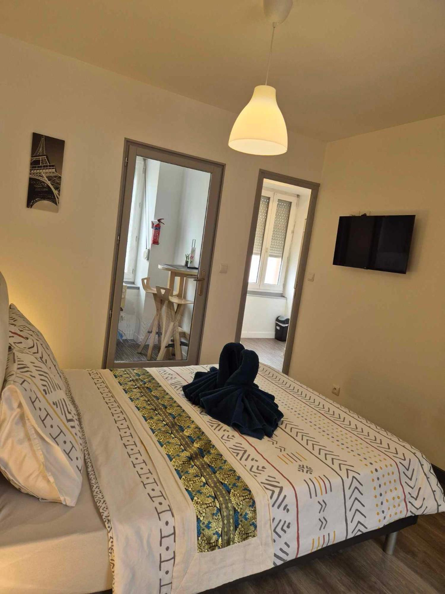 17, Face A La Gare Apartman Lannion Kültér fotó